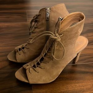 Franco Sarto lace up tan suede heels size 7